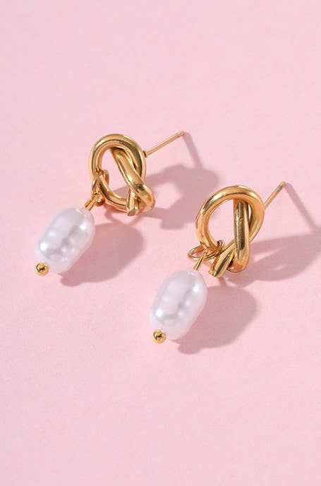 PEARL DROP EARRING