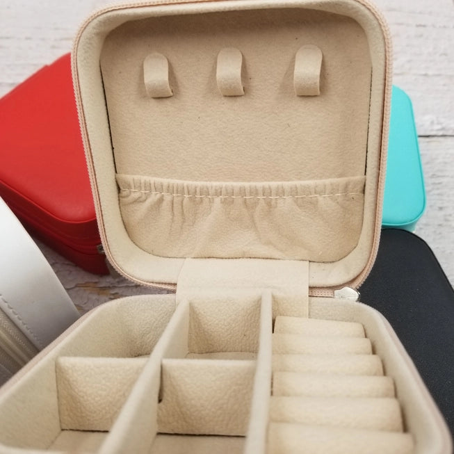 On the Go Jewelry Case