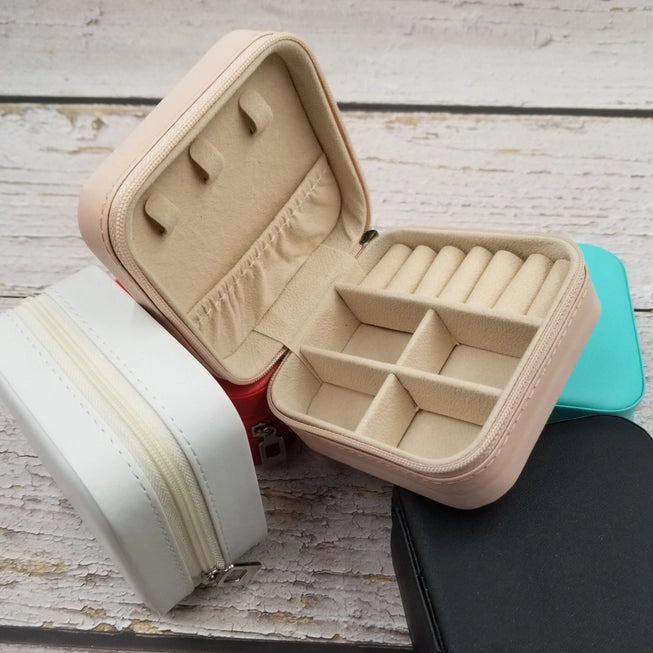 On the Go Jewelry Case
