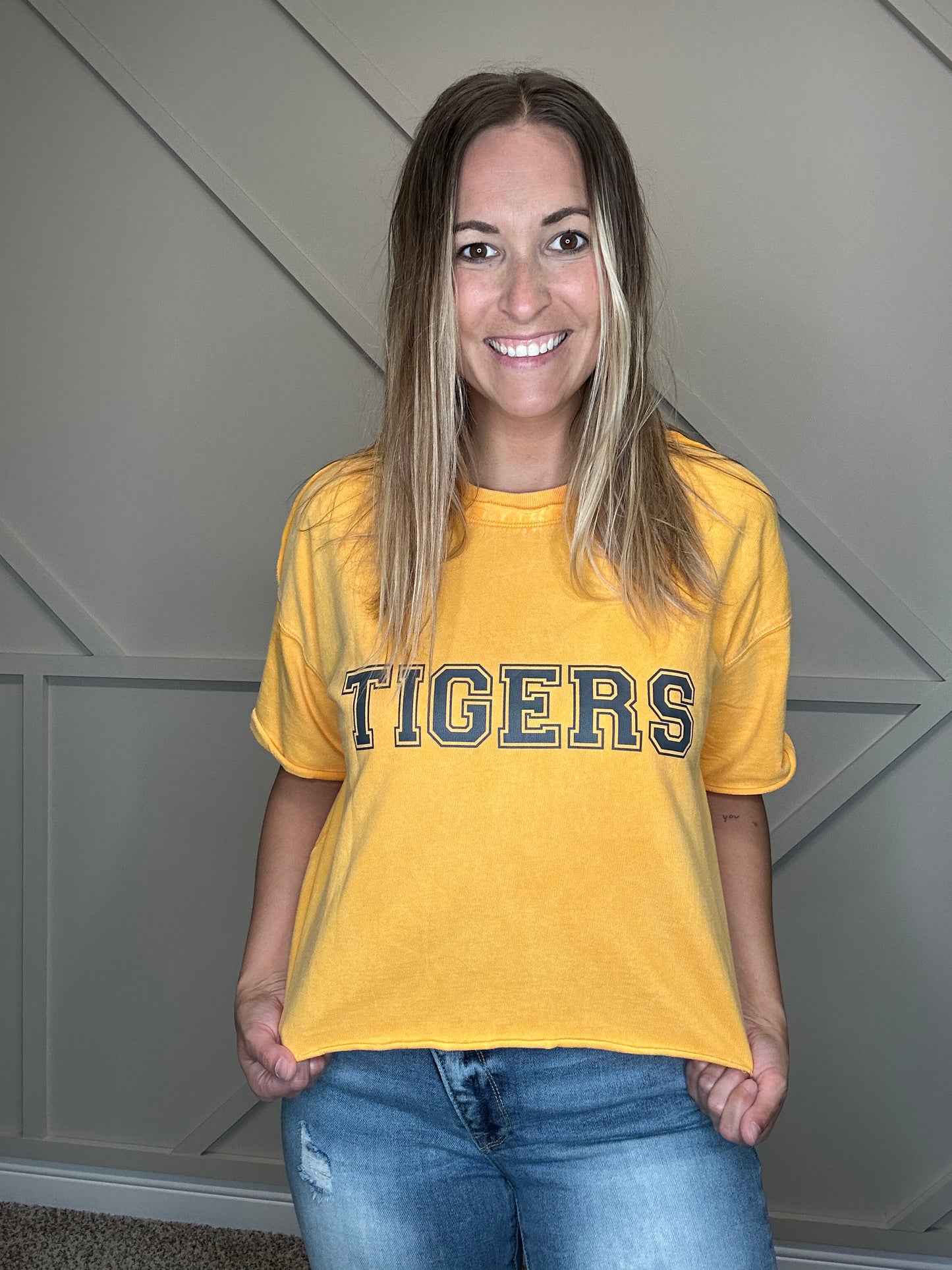 Tigers Cropped Tee