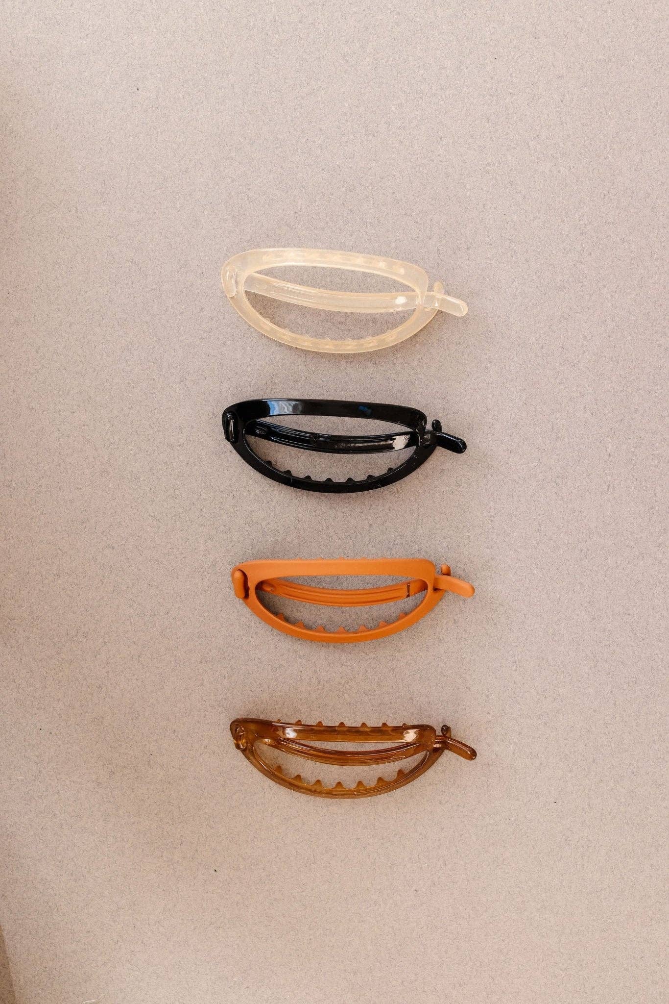 Cutout Oval Clip - Multiple Colors